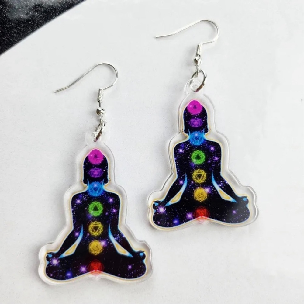 Chakra Dangle Earrings: Harmonize Your Style! NWT Reiki Healer, Yoga Instructor